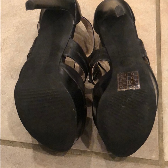 MICHAEL Michael Kors Black Peep Toe Platform - Picture 7 of 8